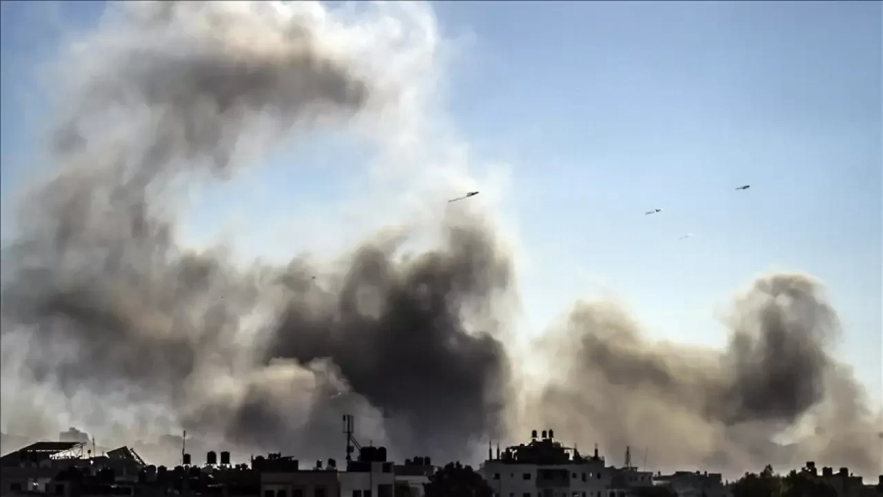 İsrail'in Gazze'deki saldırılarında siviller de vuruldu: 24 Filistinli öldü