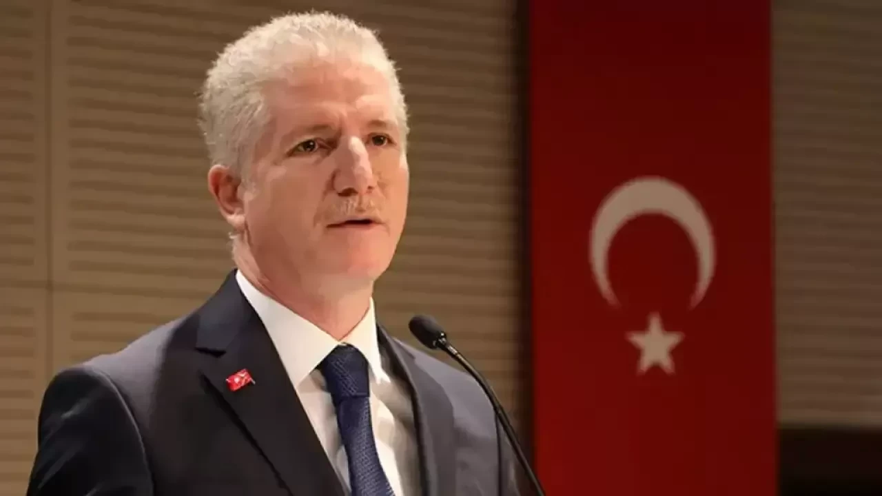 İstanbul Valisi Davut Gül'den sosyal medya uyarısı: Suç işleyene cezayı devlet verir