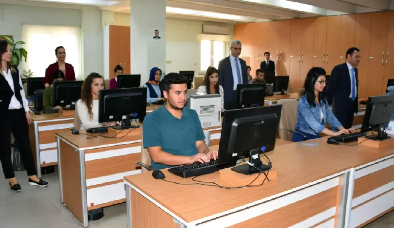 Zabıt Katibi Nasıl Olunur? Zabıt Katibi Olma Şartları Nelerdir?