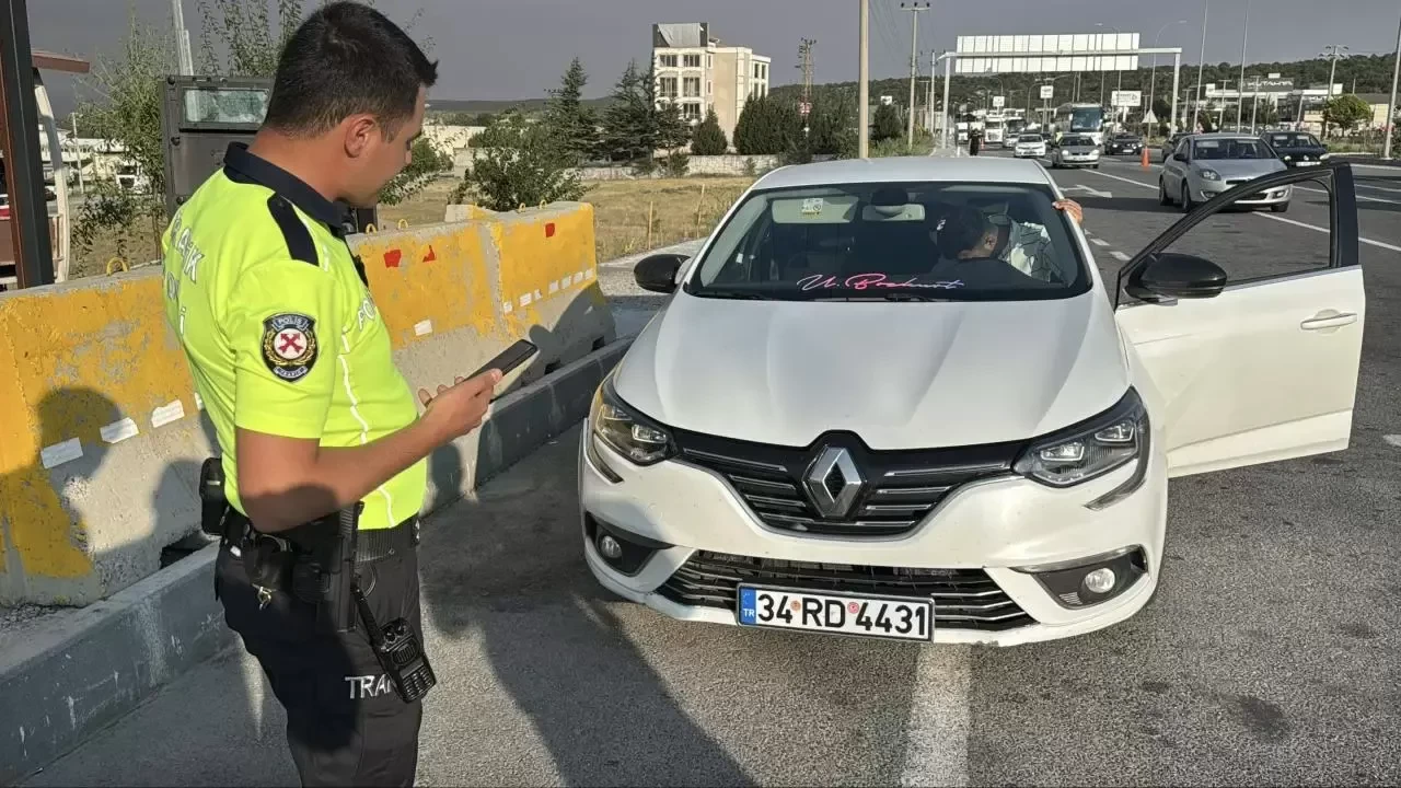 Kütahya'da usulsüz çakar lamba kullanana şok ceza: 276 bin 344 lira