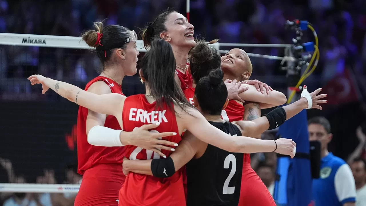 A Milli Kadın Voleybol Takımı, 2025 FIVB Milletler Ligi'nde Güney Kore karşısında