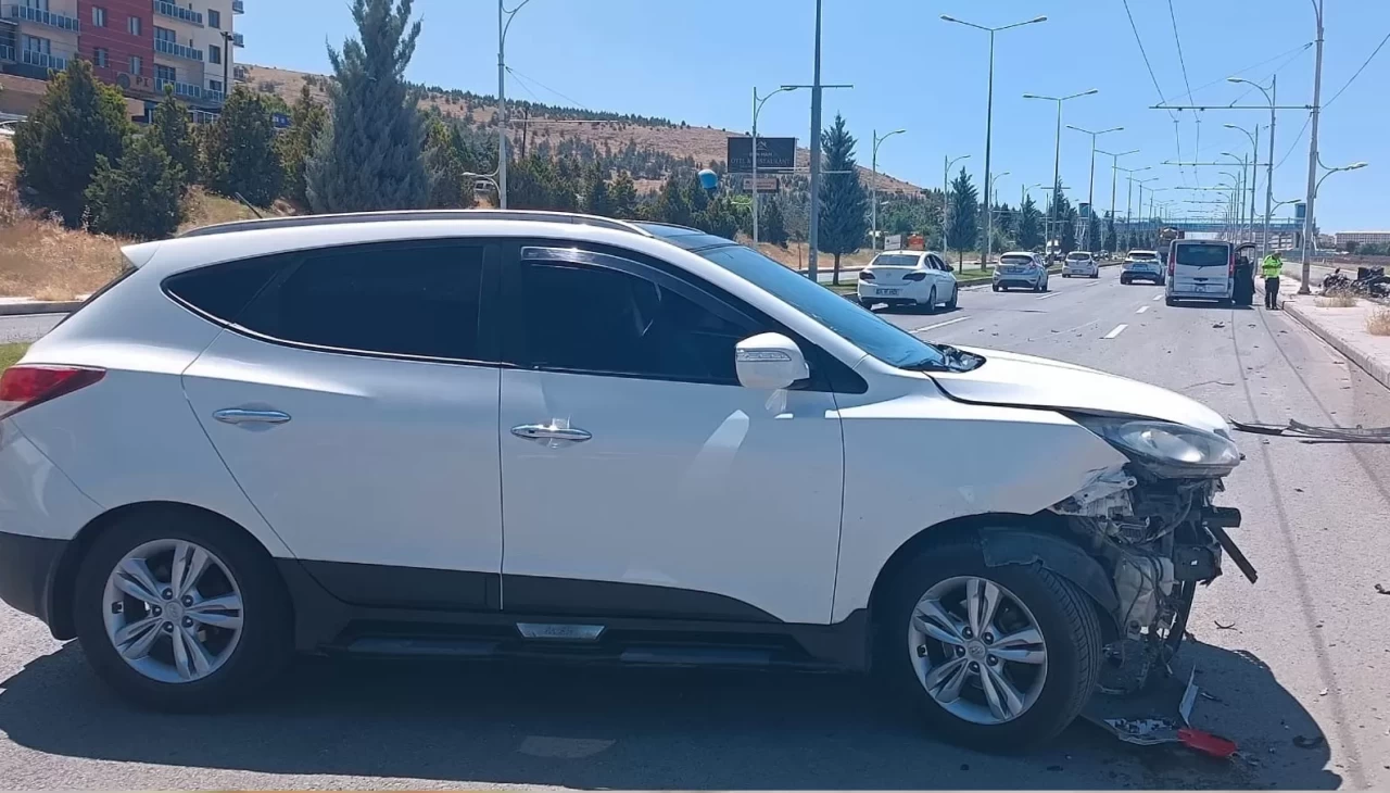 Malatya’da iki ayrı trafik kazasında 2 kişi yaralandı