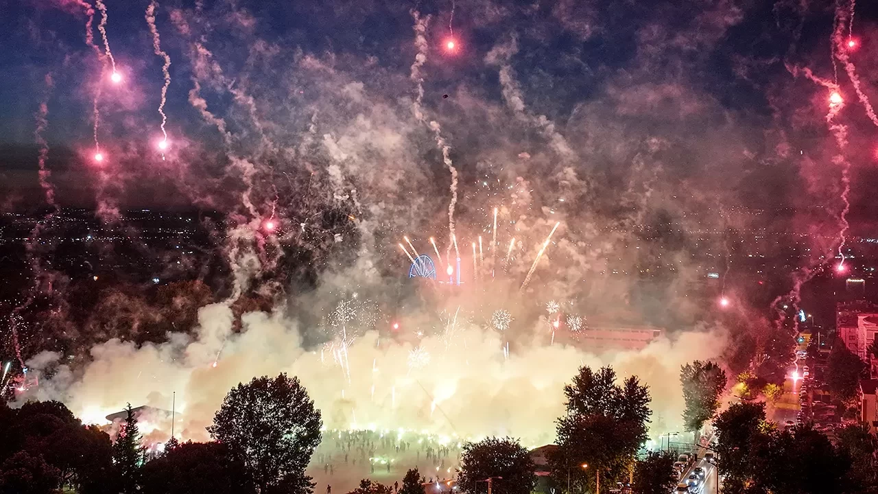 Bursaspor’un 62. kuruluş yılı taraftarların coşkusuyla kutlandı