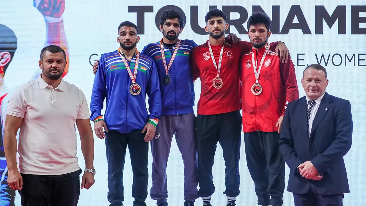 Kocaeli'deki Uluslararası Güreş Turnuvası’nda 3. gün tamamlandı | İşte madalya kazananlar