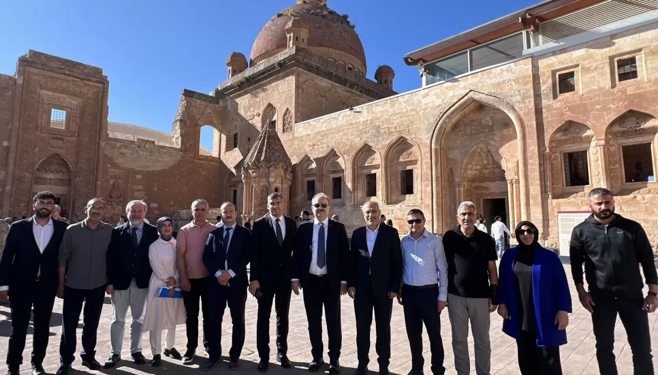 Kültür ve Turizm Bakan Yardımcısı Dr. Serdar Çam Ağrı'da incelemelerde bulundu