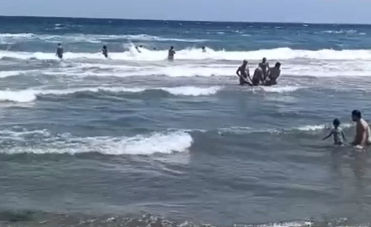 Tekirdağ’da boğulma tehlikesi geçiren 3 kişiden biri hayatını kaybetti