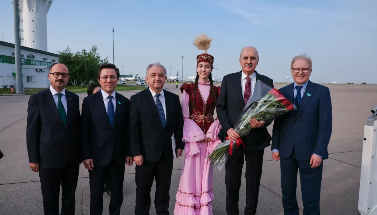 TBMM Başkanı Kurtulmuş, TÜRKPA zirvesi için Astana’da!