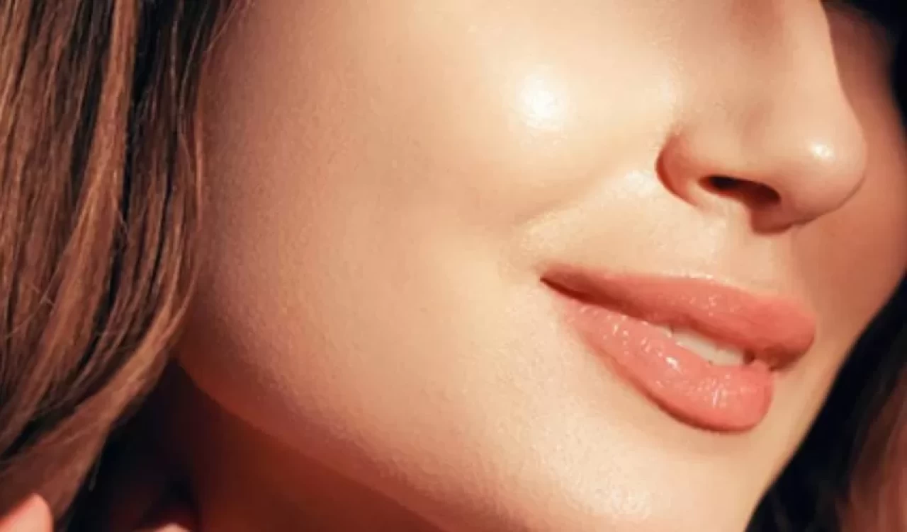 Jello skin nedir? Ciltte jelatinimsi parlaklık nasıl elde edilir?