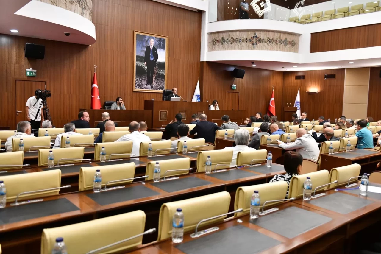 Mansur Yavaş'ın rekor su zammına bir tepki de MHP'den