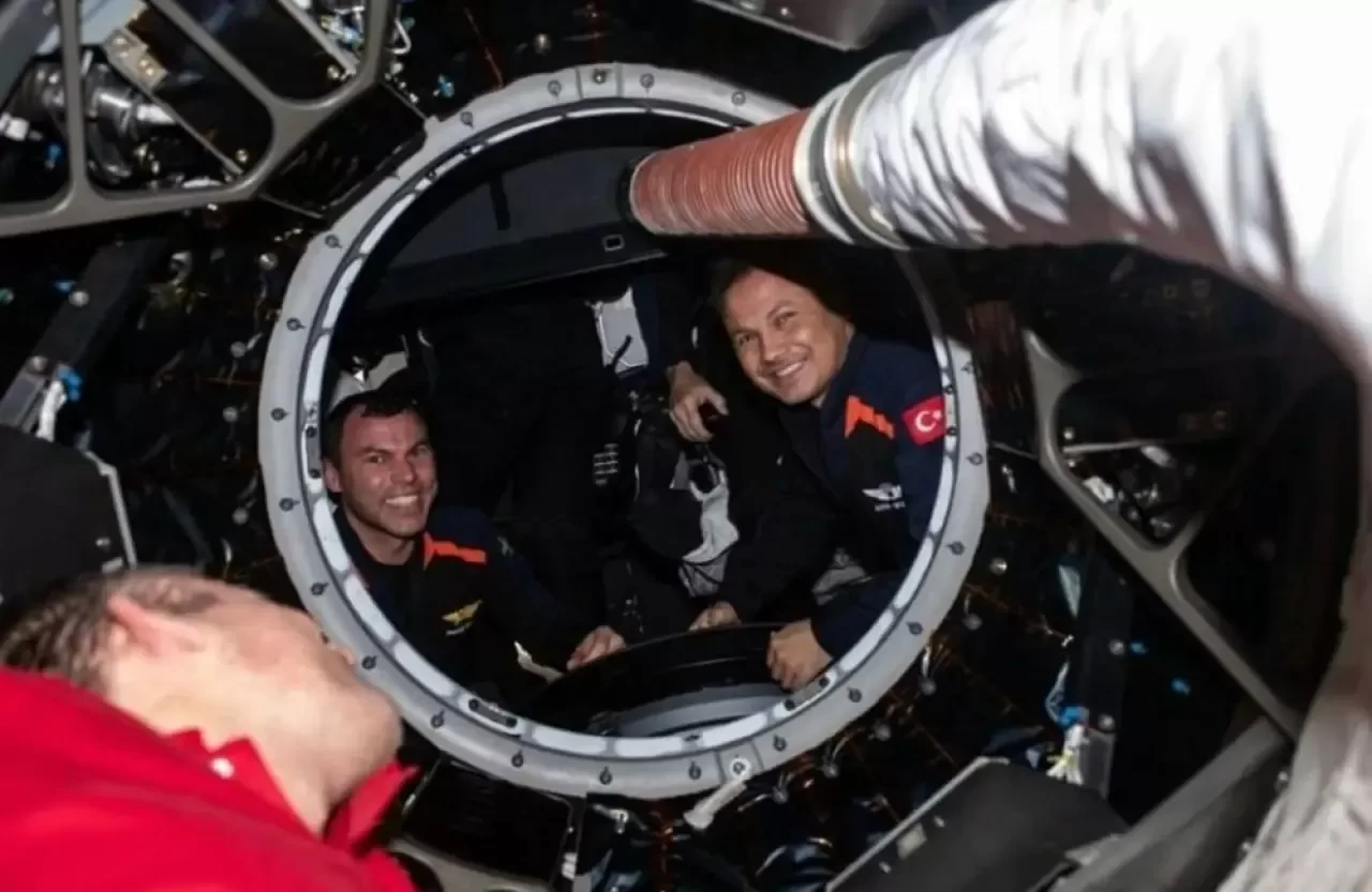 Kozmolog Nasıl Olunur? Kozmolog Olma Şartları Nelerdir?