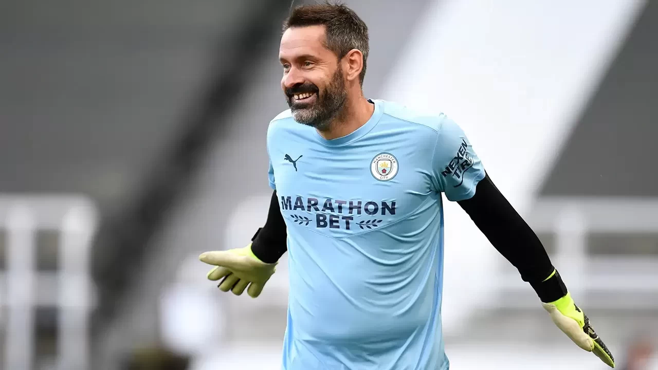 Scott Carson, Manchester City'den ayrıldı: 107 dakikada 12 kupa kazandı
