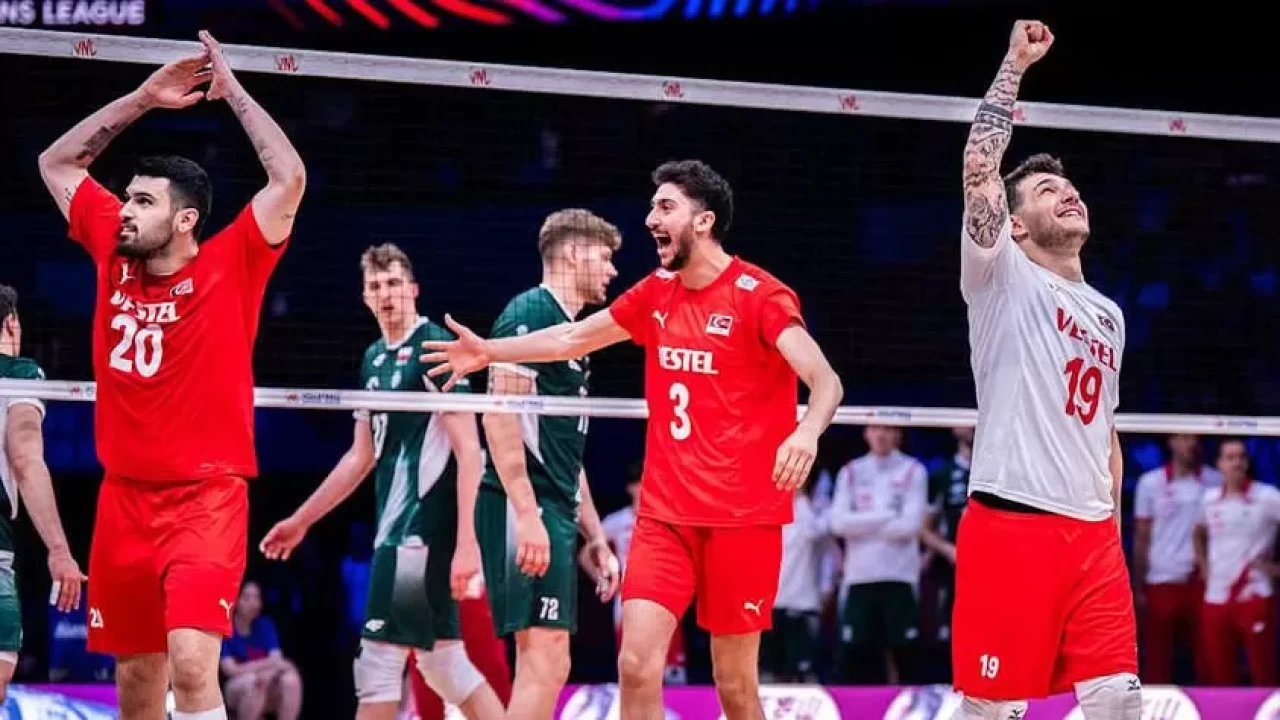 A Milli Erkek Voleybol Takımı’nda kadro değişikliği: Efe Bayram yerine Cafer Kirkit