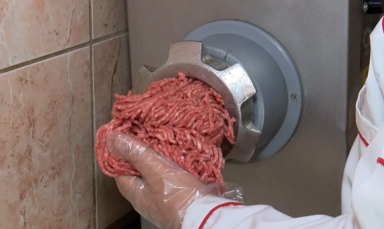 Yetkisiz, hijyensiz kıyma çekene dev ceza!