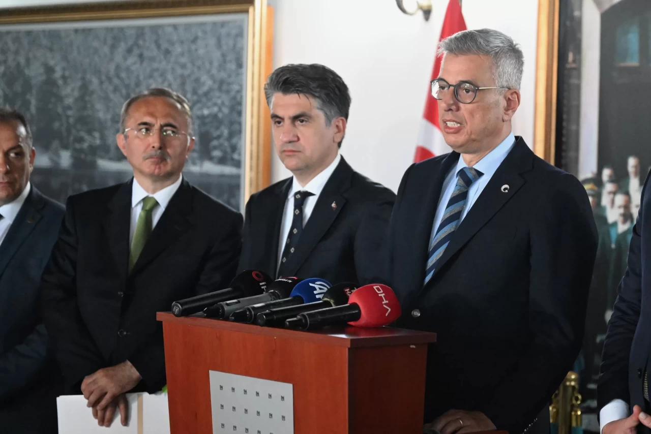 Sağlık Bakanı Memişoğlu'ndan Suriye'ye destek müjdesi: Sağlık hizmetleri yeniden yapılandırılacak