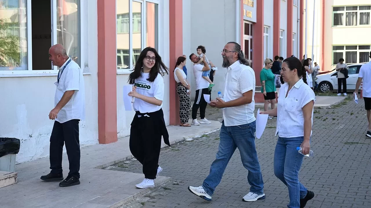 Aile boyu YKS'ye girdiler