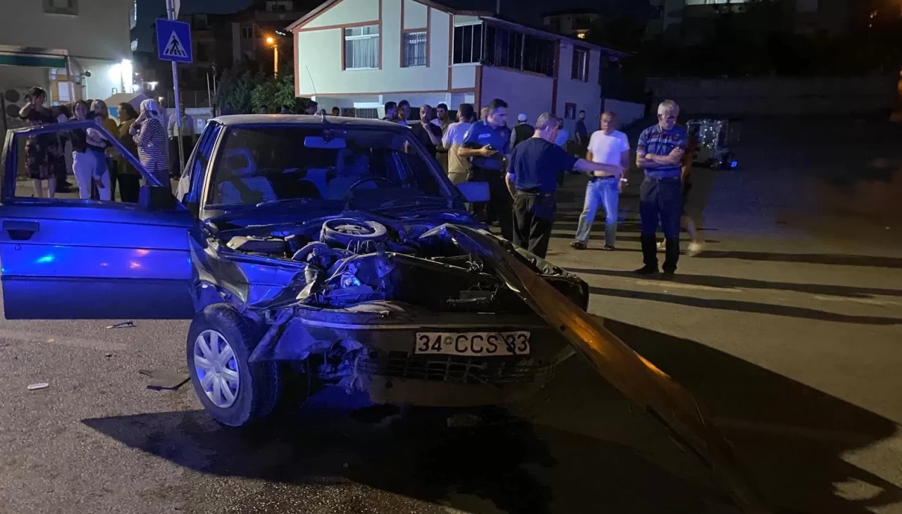 Kocaeli’de 2 otomobil çarpıştı: 2 yaralı