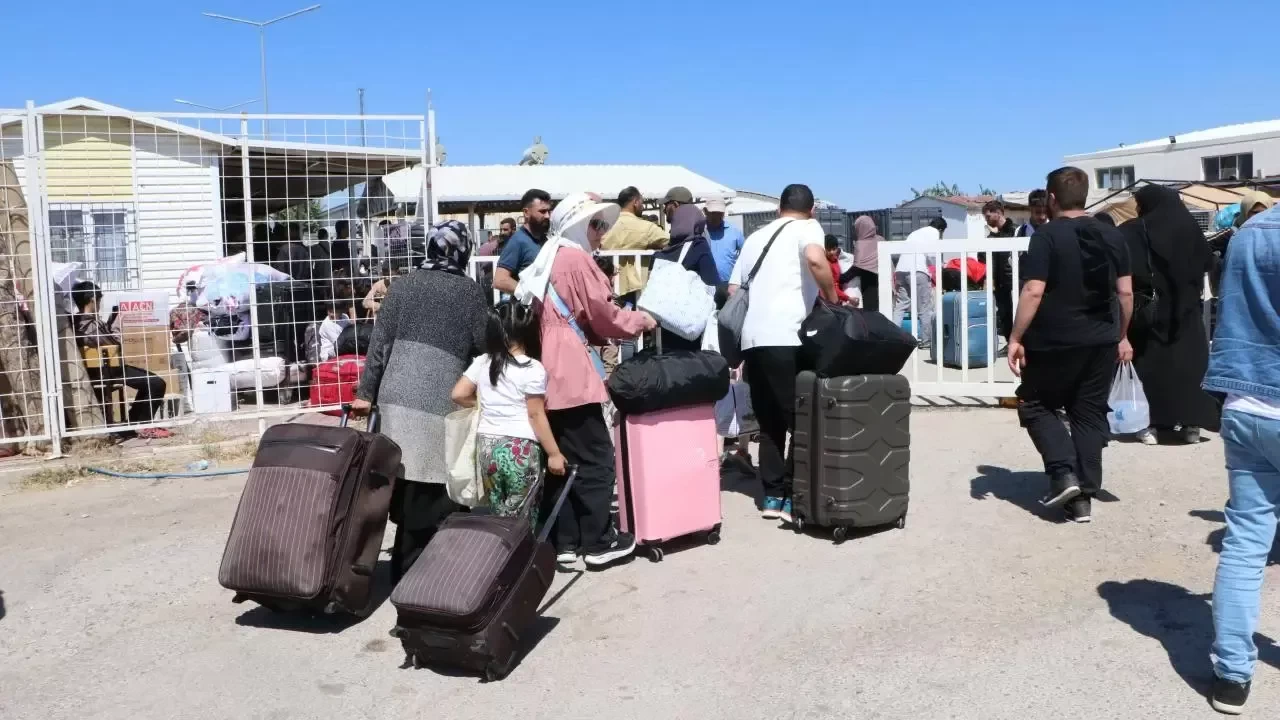 Suriyelilerin dönüşü hızlandı: Kurban Bayramı öncesi ülkelerine dönüyorlar