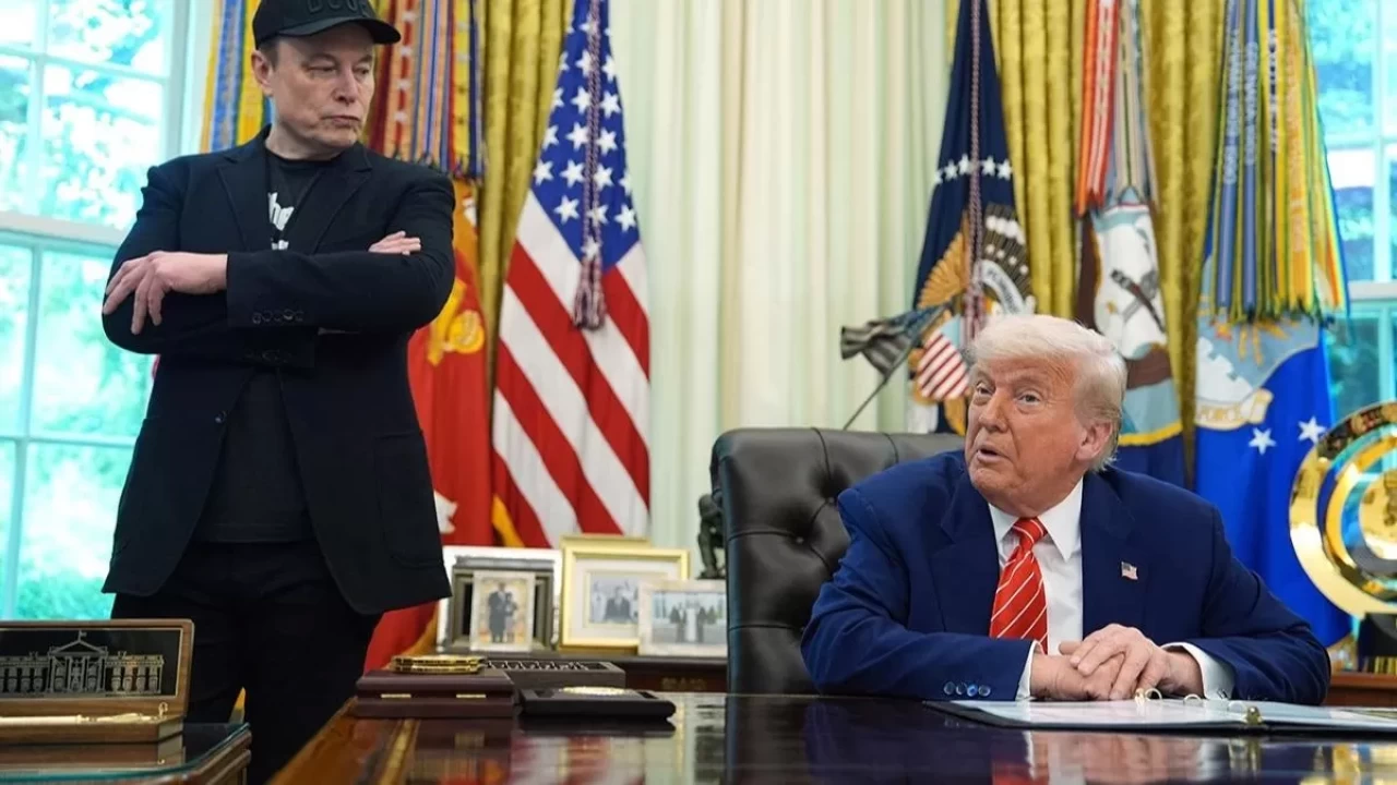 Elon Musk, Trump'a karşı harekete geçti: X'te dikkat çeken anket