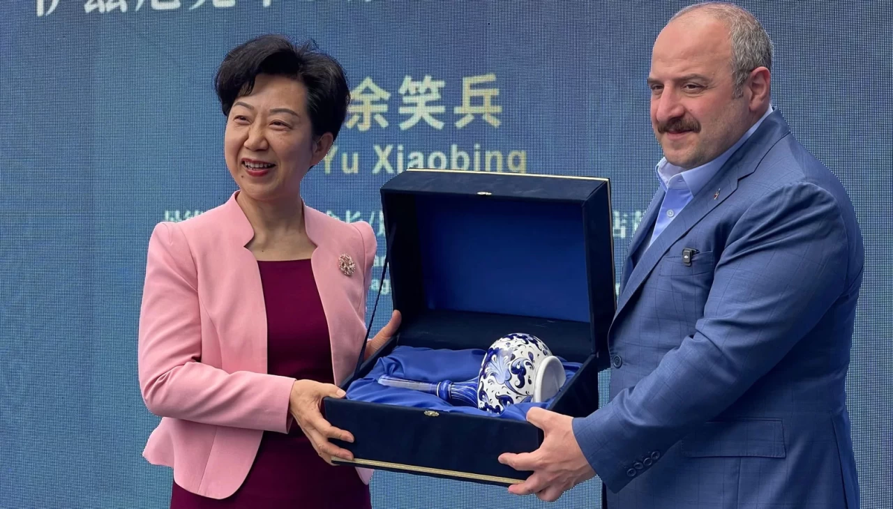 İznik çinisi dünyaya açılıyor