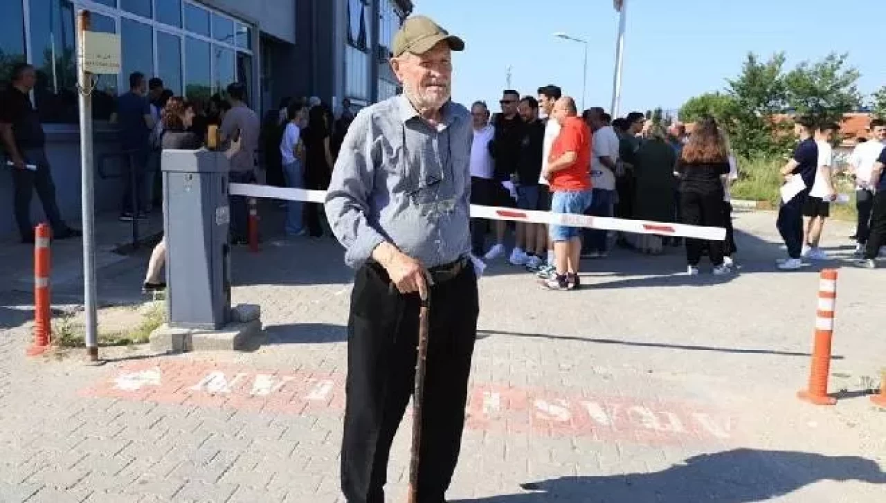Azmin yaşı yok: 81 yaşında 8. kez sınava girdi