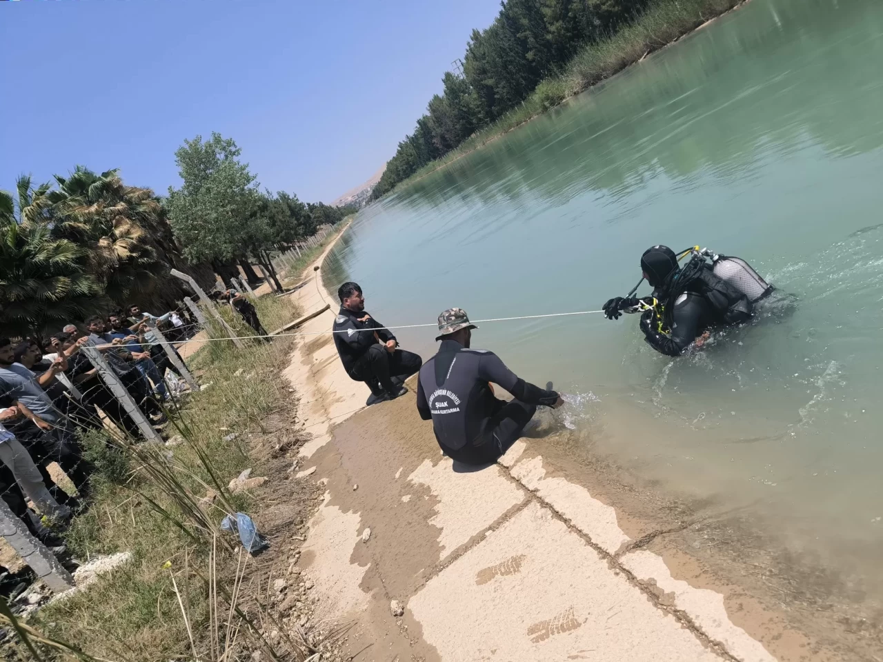 Şanlıurfa'da sulama kanalında akıntıya kapılan 2 kişi aranıyor