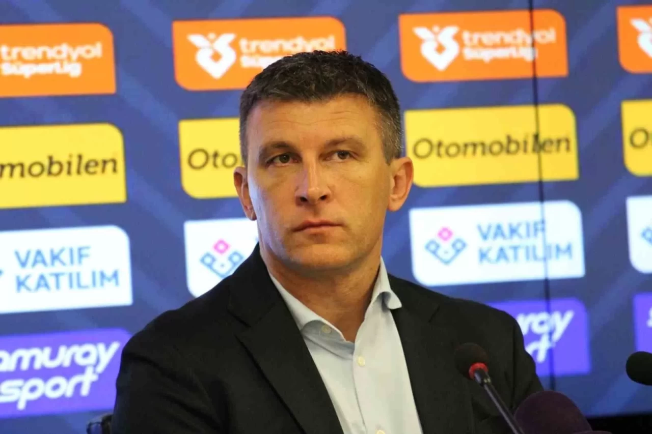 Kayserispor'da sürpriz ayrılık! Jakirovi'nin sözleşmesi feshedildi