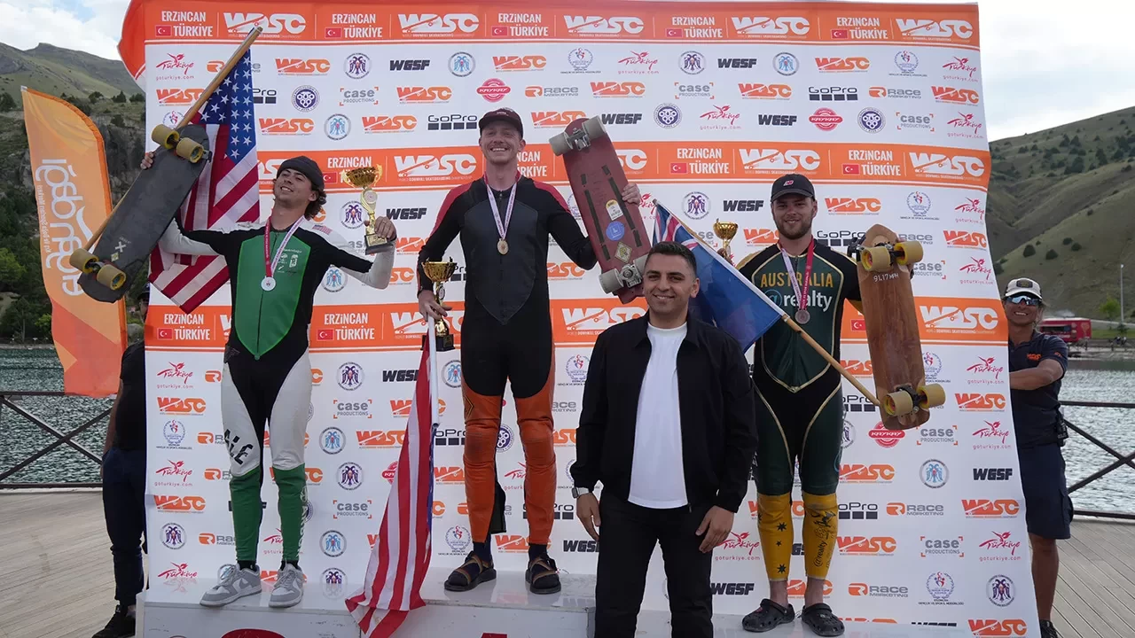 Erzincan’da Dünya Kaykay İniş Şampiyonası tamamlandı