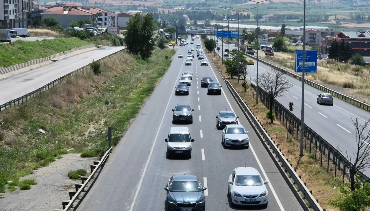 Bayram tatillerinde günlük geçiş 20 binlerden 60 binlere dayandı