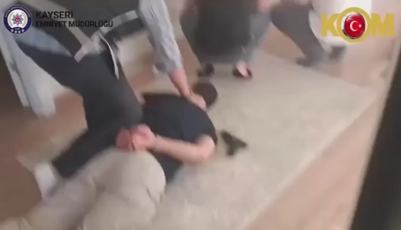 İş yerini kurşunladı, çalıntı silahla yakalandı