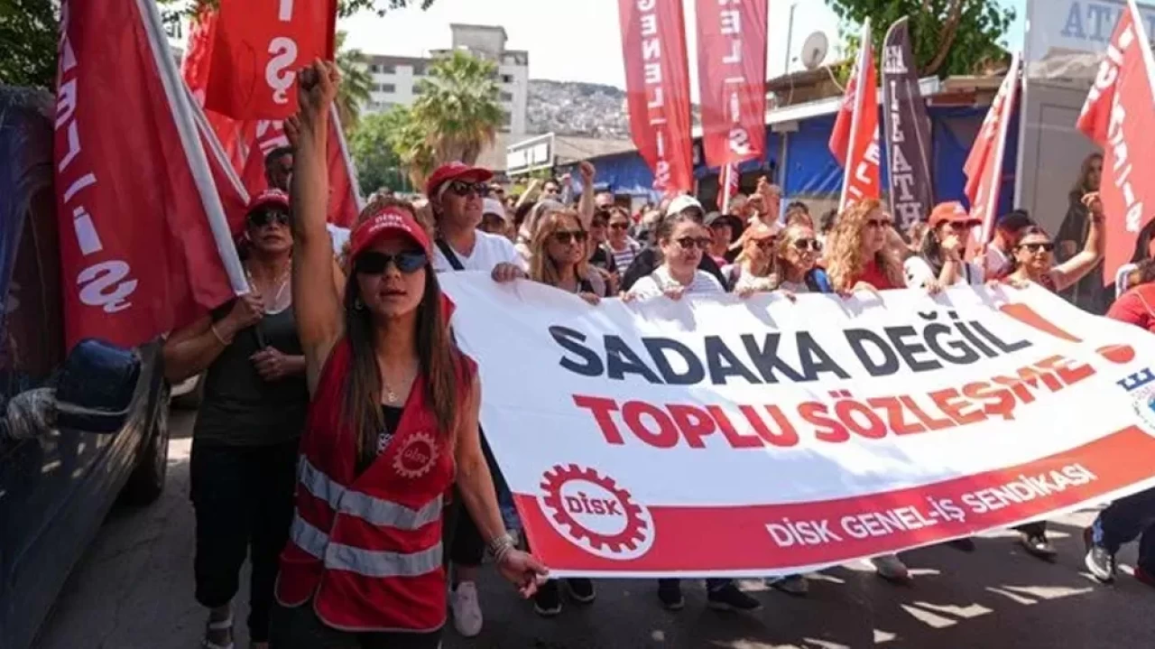 Anlaşmazlık son buldu! İzmir'de belediye ve sendika el sıkıştı...