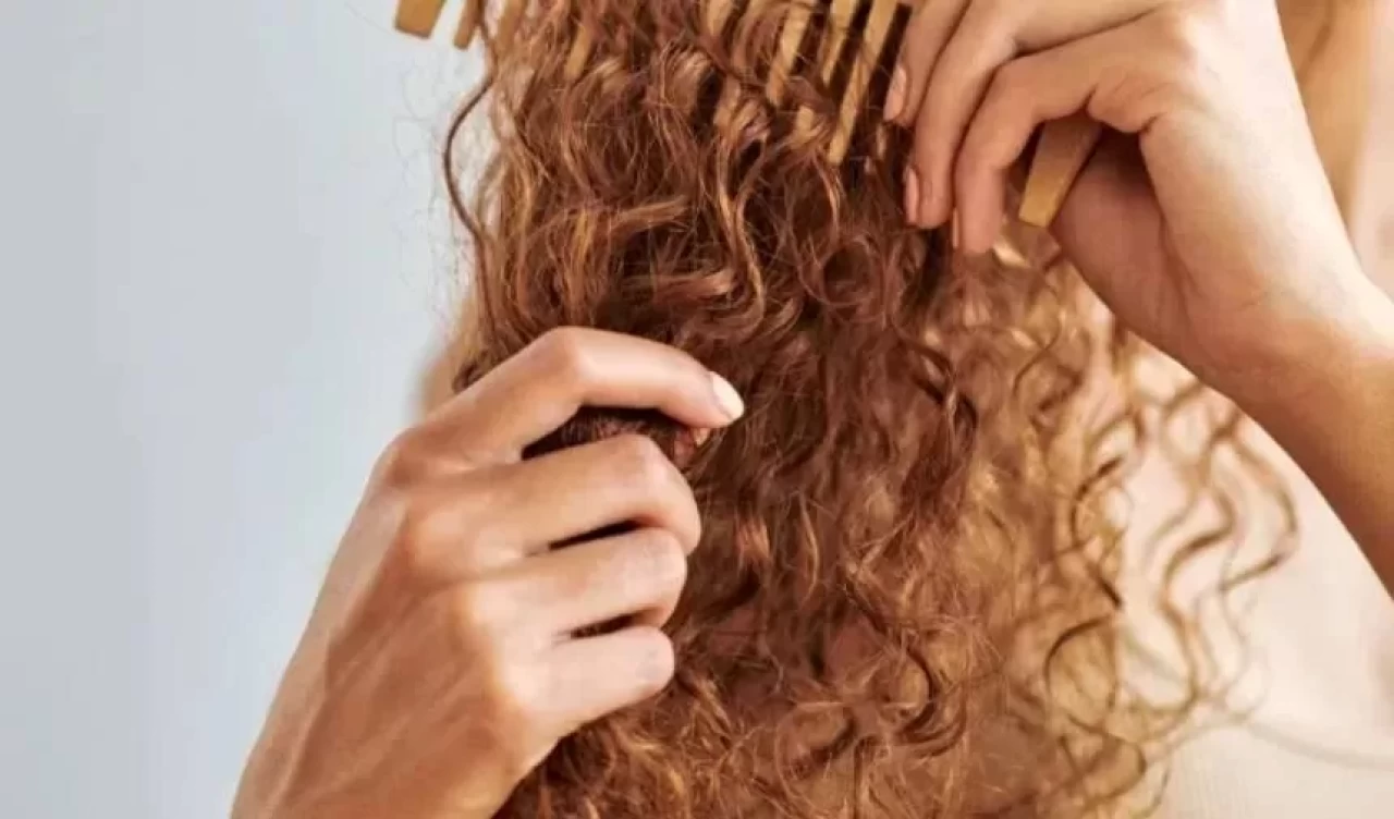 Parlak ve sağlıklı saçlar için 2025’in en iyi bakım önerileri