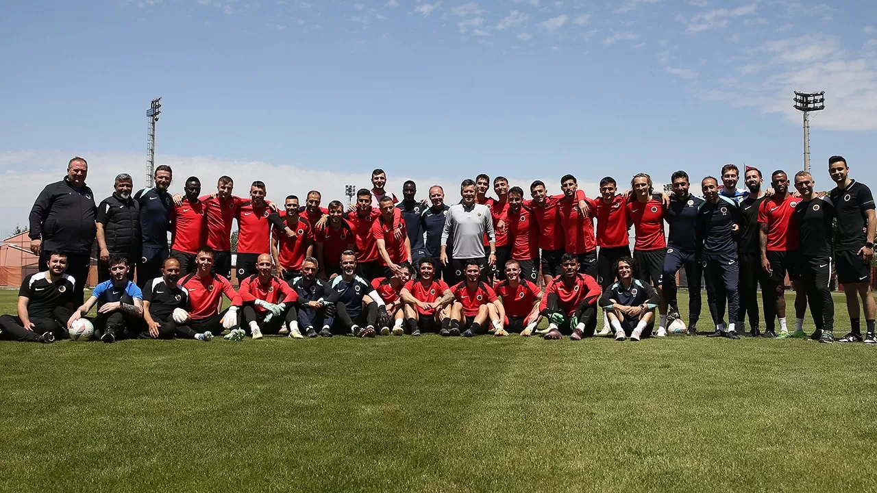 Süper Lig ekiplerinden Gençlerbirliği, yeni sezon hazırlıklarına 1 Temmuz'da başlıyor