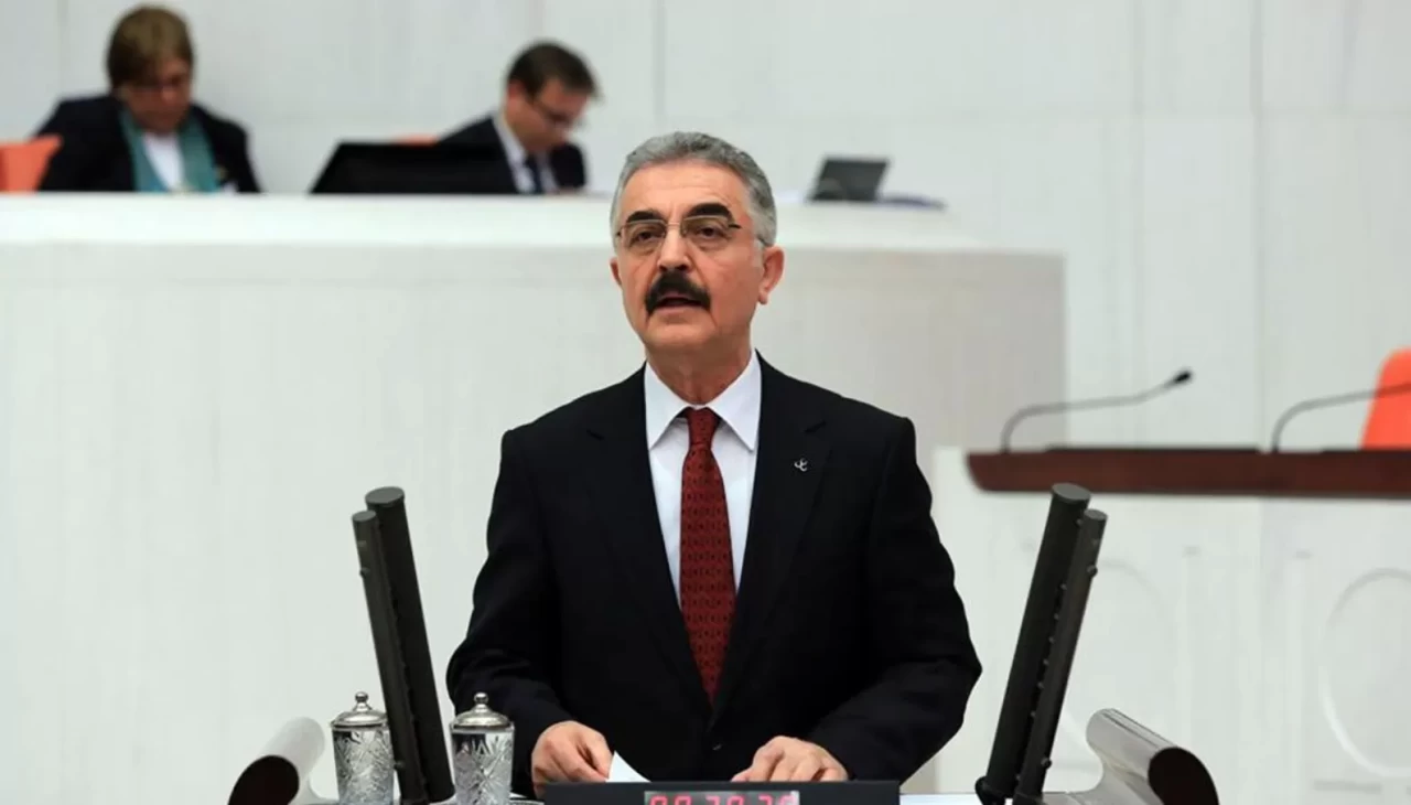 MHP Genel Sekreteri İsmet Büyükataman'dan, Müsavat Dervişoğlu'na sert tepki