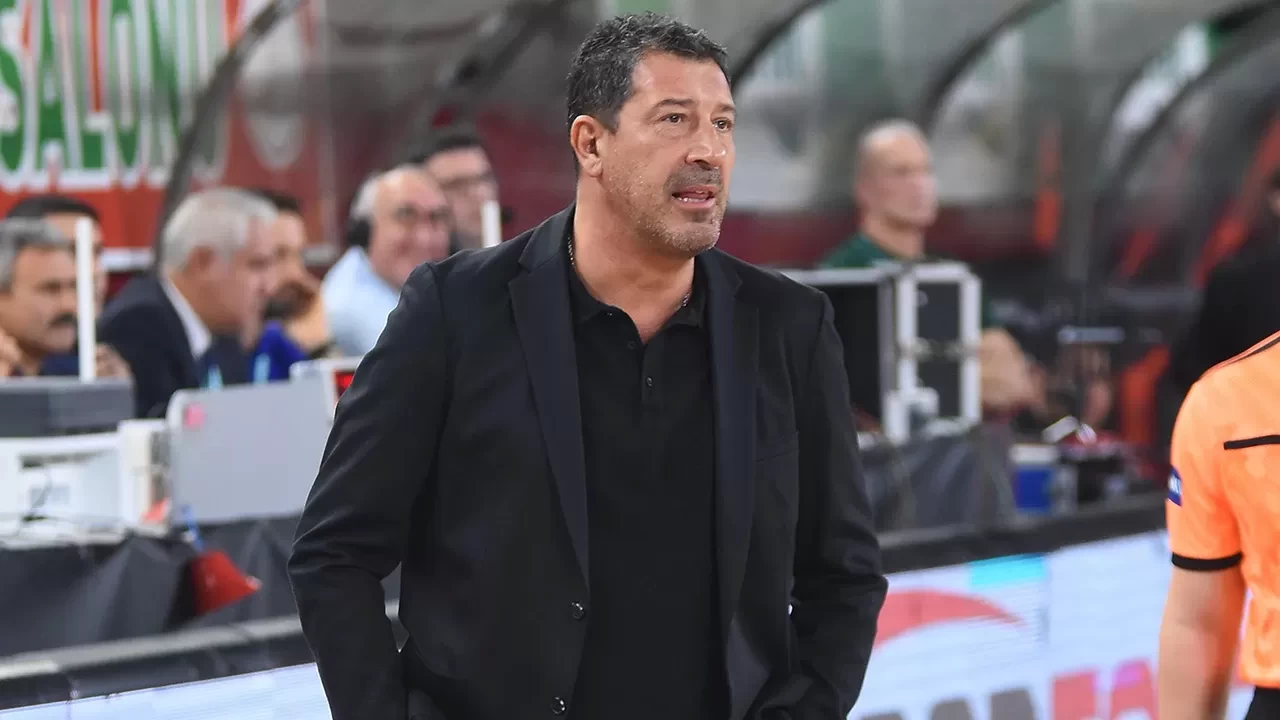 Ufuk Sarıca, Basketbol Süper Ligi'nin yeni ekibi Esenler Erokspor’un başantrenörü oldu