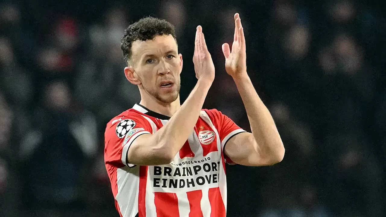 Ivan Perisic, PSV ile 2027'ye kadar sözleşme uzattı