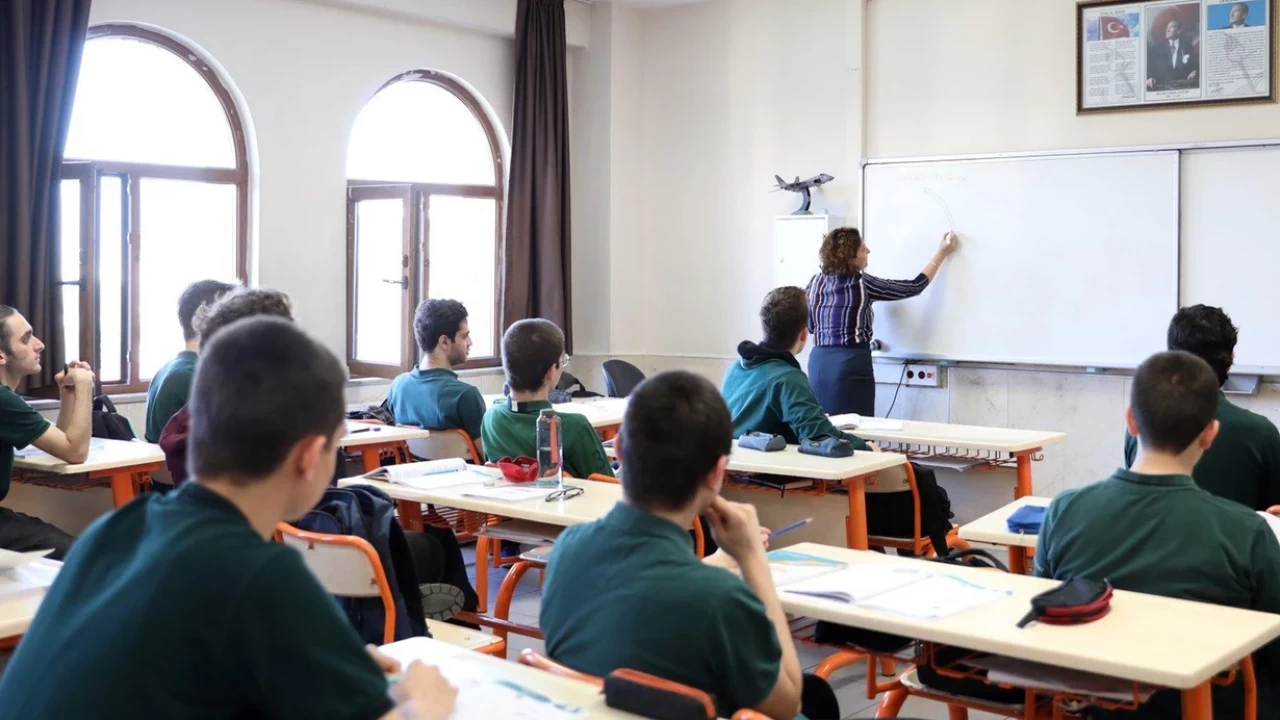 Öğretmenlere akran zorbalığının önlenmesine yönelik eğitim verilecek