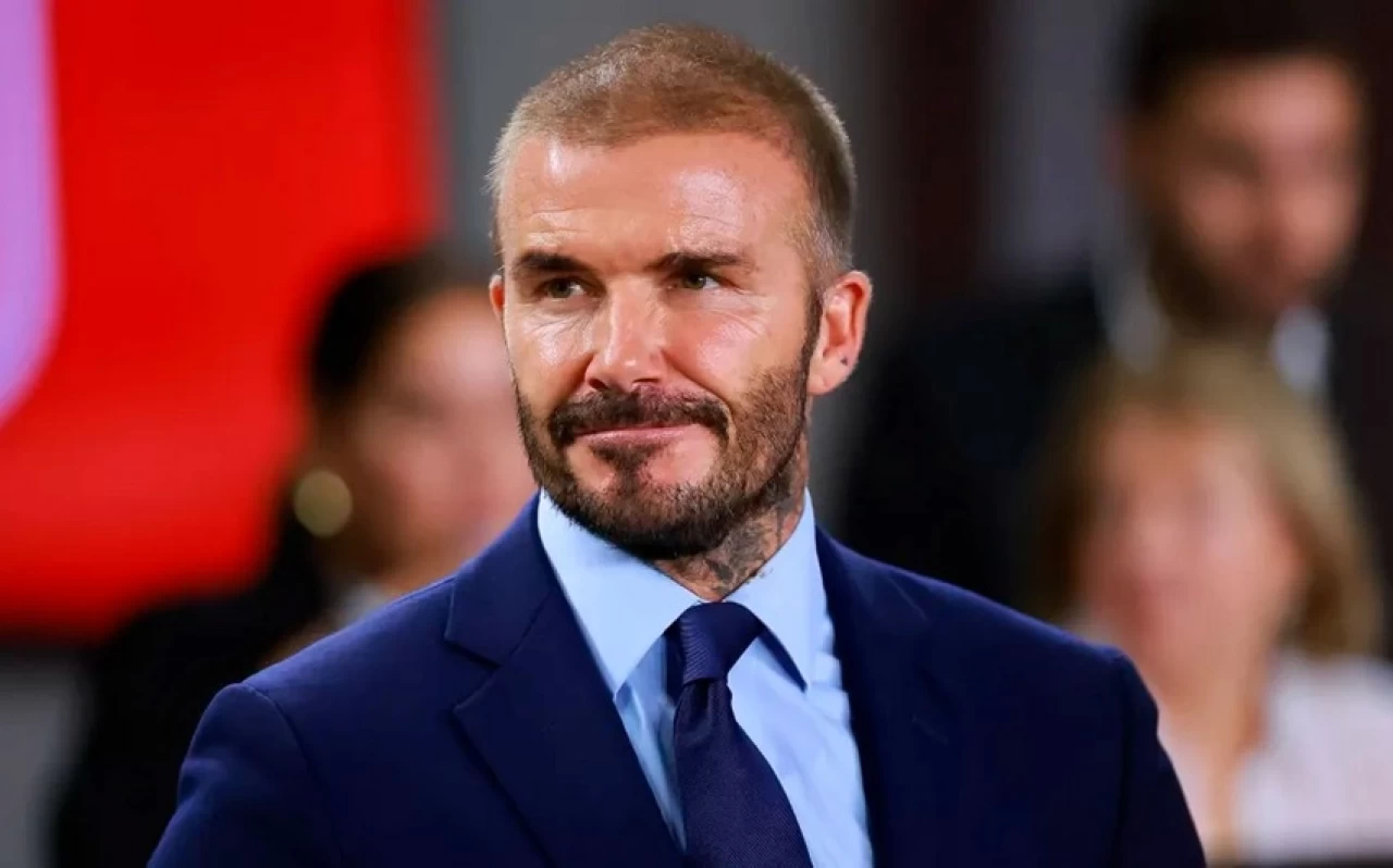 Emekli futbolcu Beckham'a şövalyelik ünvanı verilecek