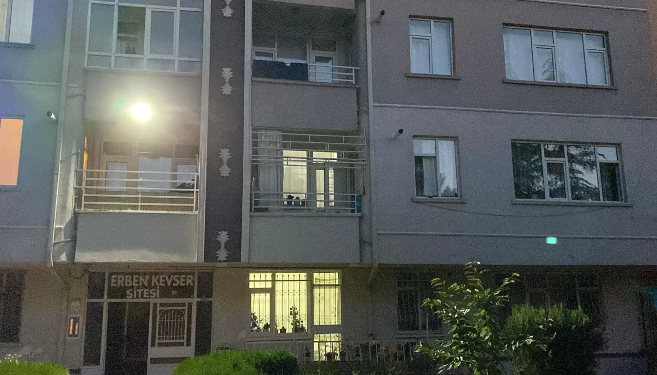 Konya'da balkondan düşen çocuk ağır yaralandı