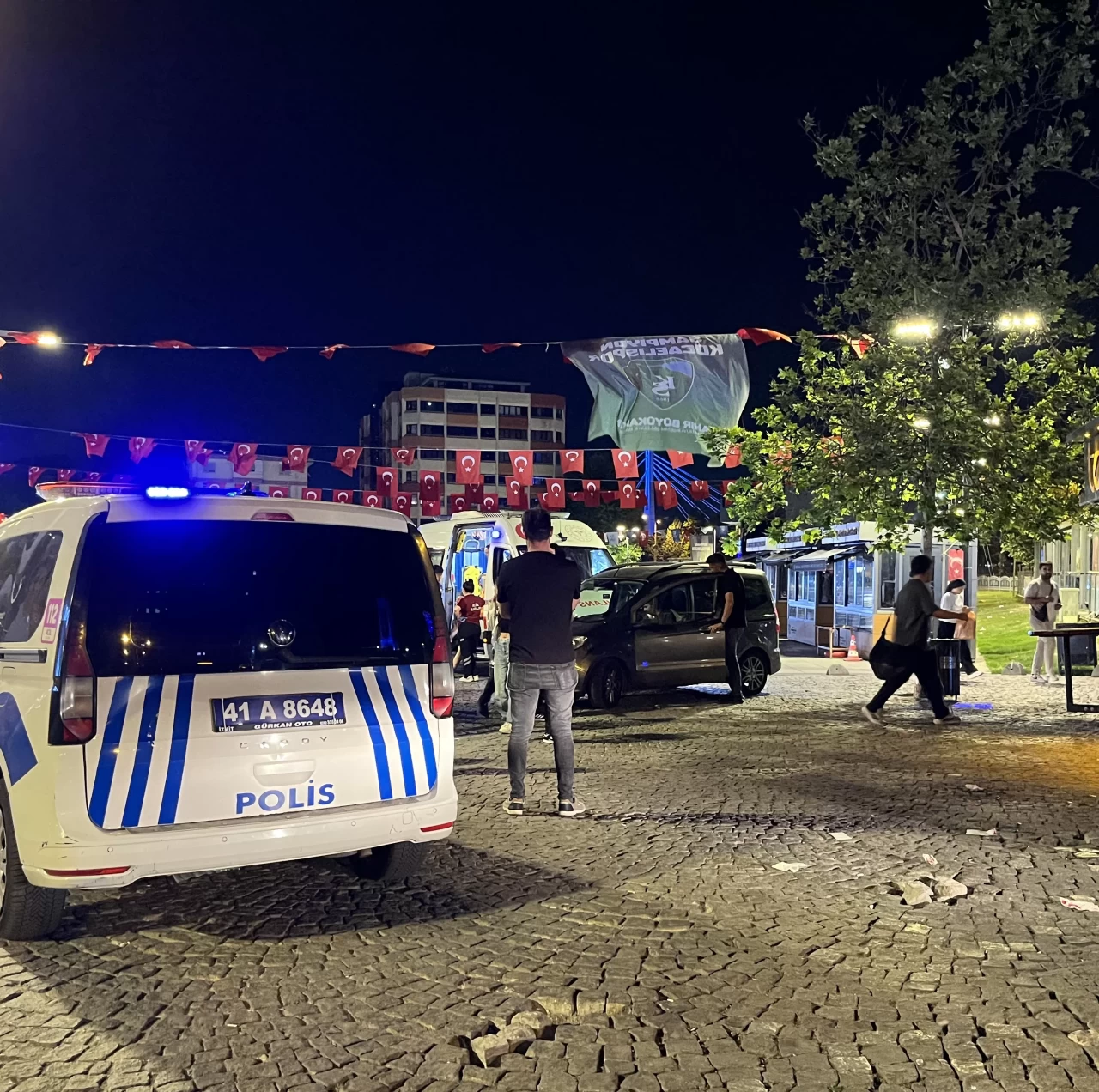 Kocaeli'de bıçaklı kavgada 1 kişi yaralandı