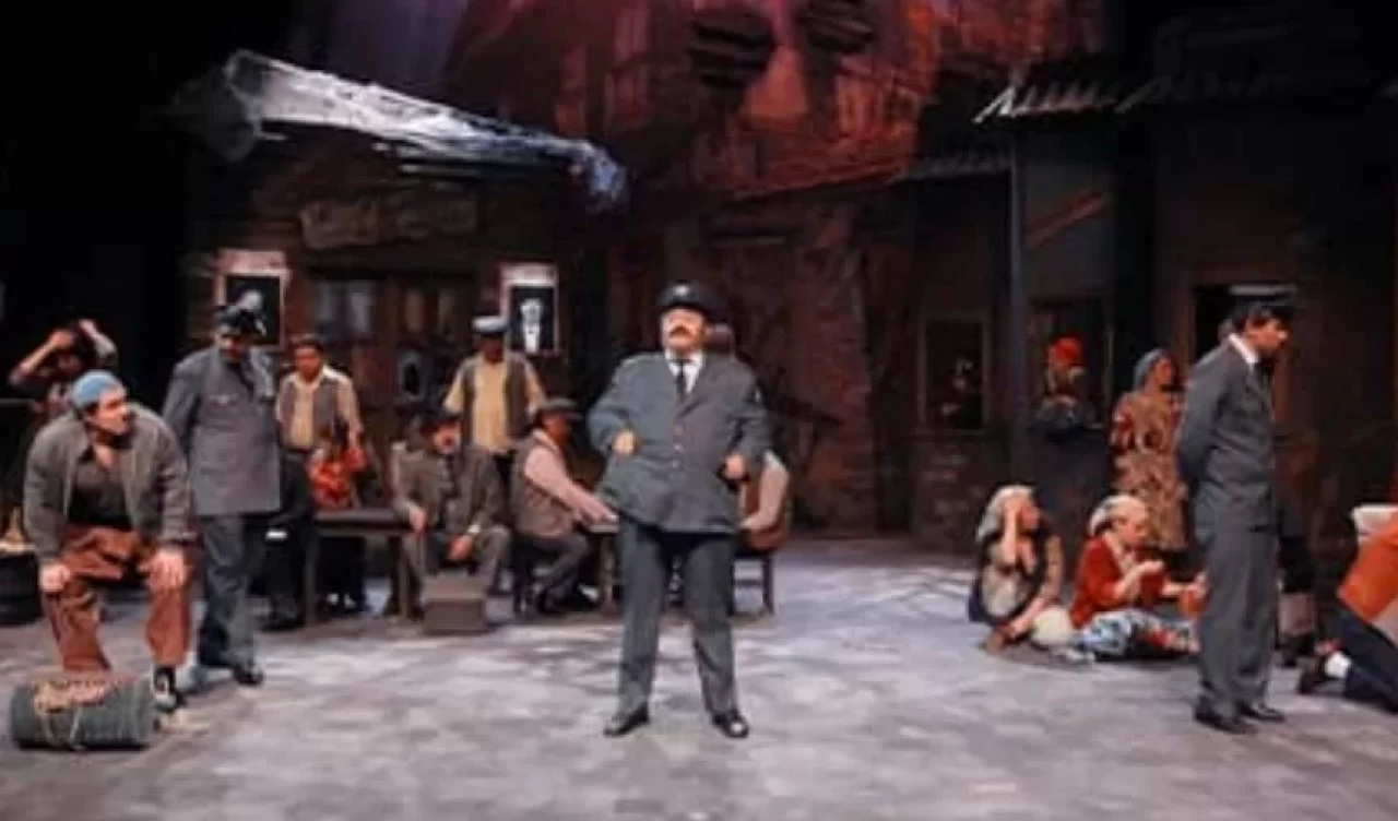 Türk sahnesinde iz bırakan klasik tiyatro oyunları