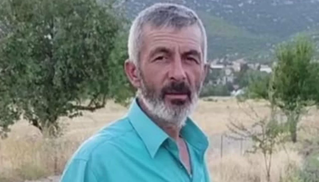 Tarlada park halindeki aracında cansız bedeni bulundu