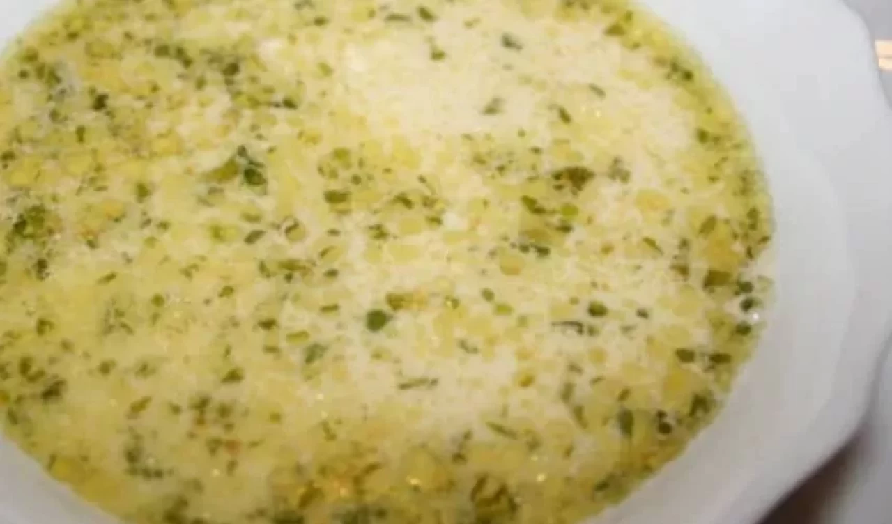 Sindirim dostu pirinçli ve sebzeli bebek çorbası tarifi