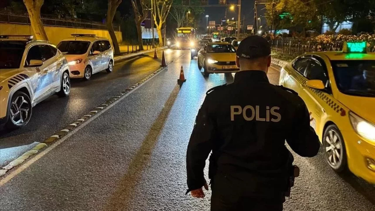 İstanbul'da "Huzur İstanbul" uygulamasında 806 kişi gözaltına alındı