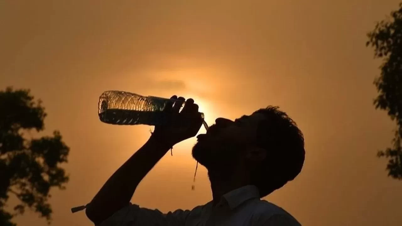 Meteoroloji'den 'dışarı çıkmayın' uyarısı! Sıcaklık 41 dereceyi görecek