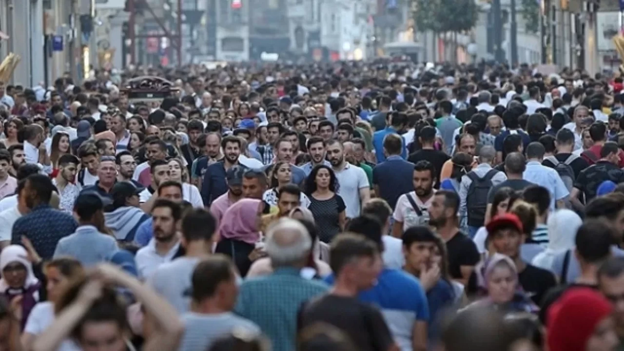 Türkiye'nin en kalabalık mahallesi: Nüfusu birçok ilçeyi geride bırakıyor!