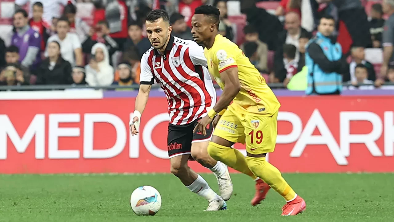 Samsunspor üçüncülüğü uzatmalarda kazandı | Süper Lig'de Samsunspor 2-1 Kayserispor