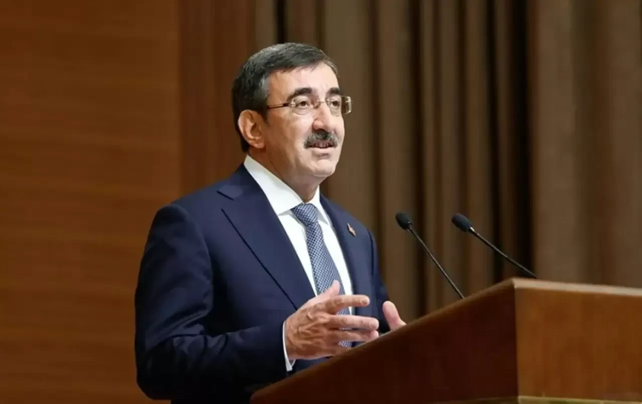 Cevdet Yılmaz: Devlet ve millet olarak yangın riskine karşı kenetlenmeliyiz