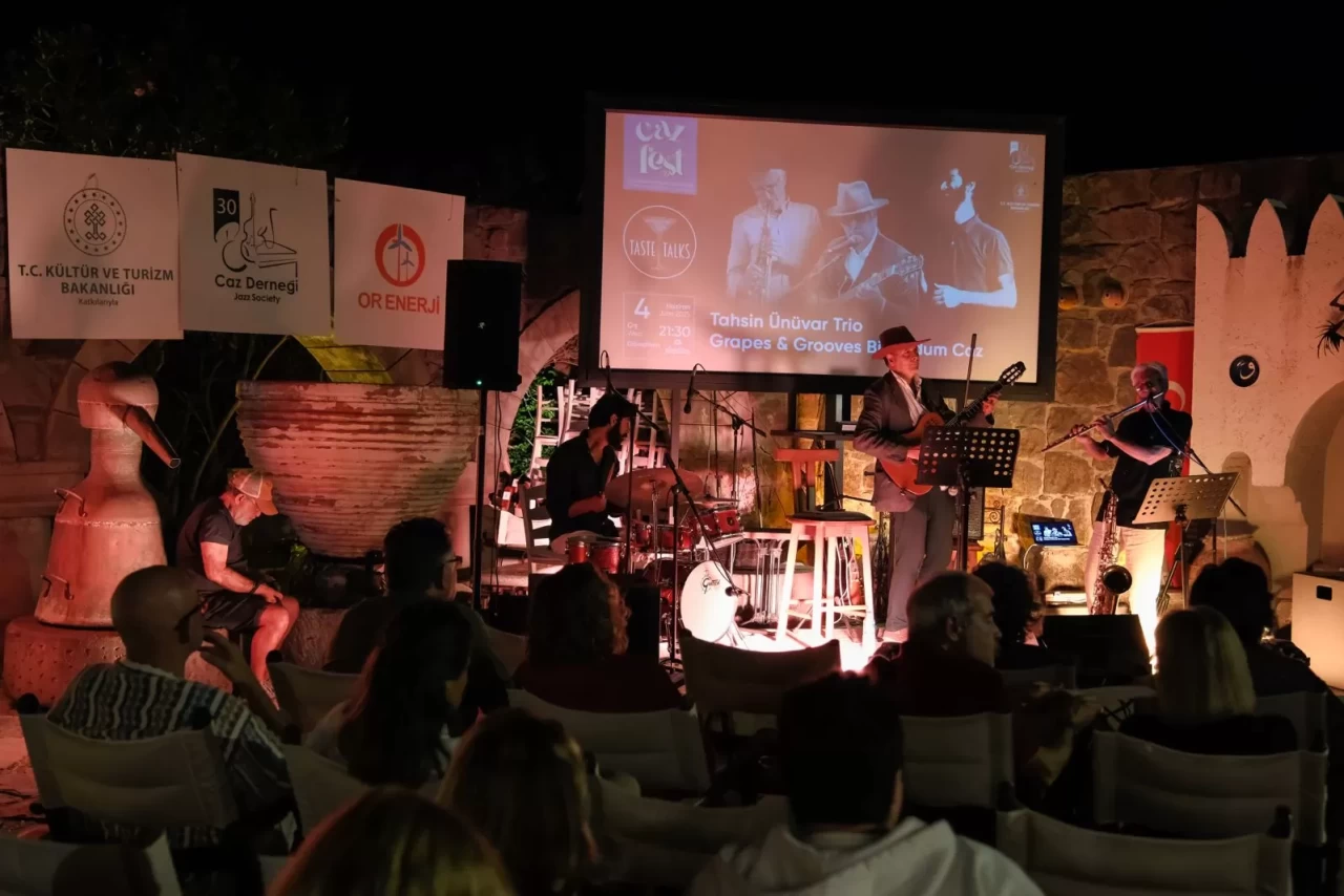 9. Uluslararası Bodrum Caz Festivali "Cazın Renkleri" temasıyla devam ediyor