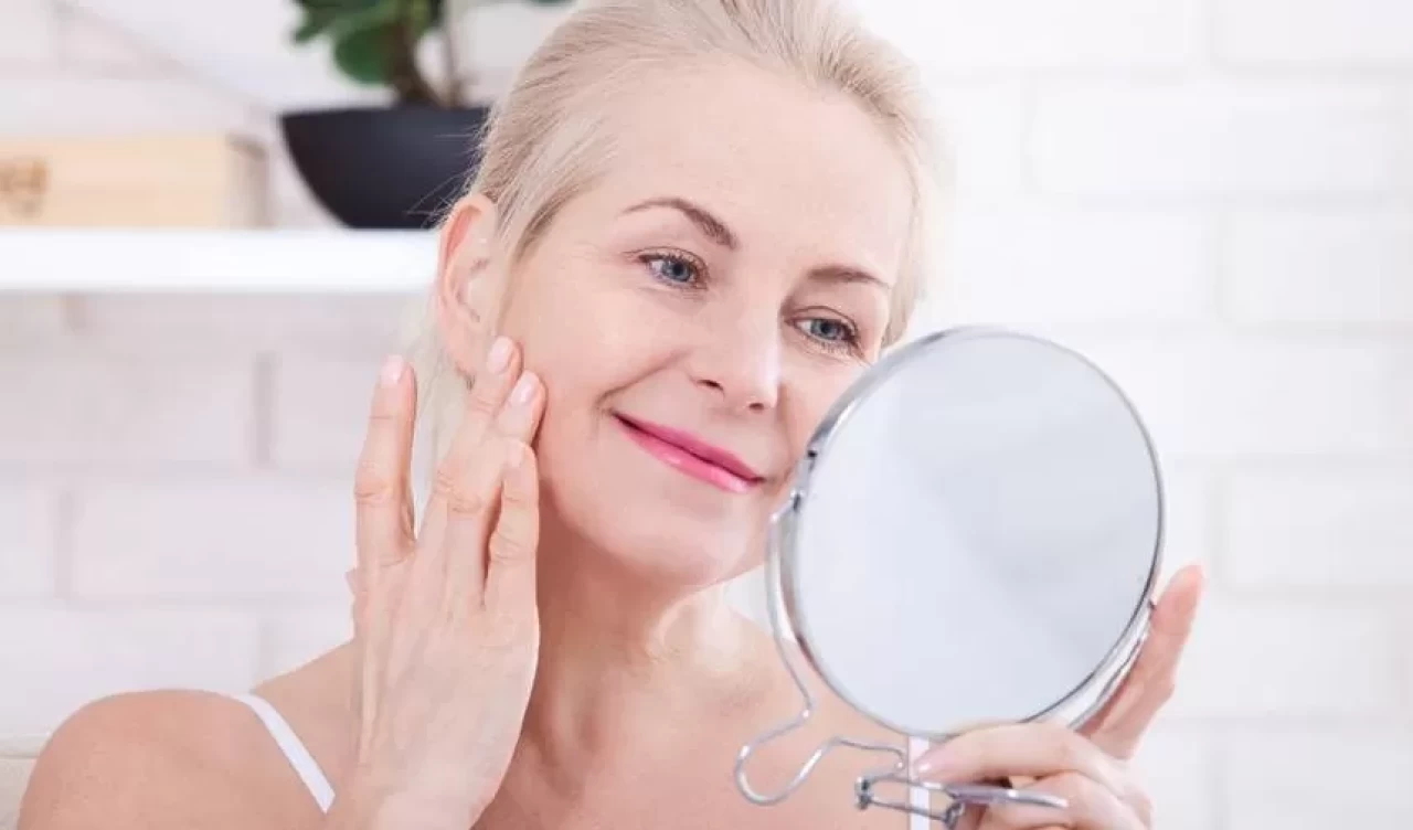 Yaşlanmayı geciktiren doğal bakım önerileri