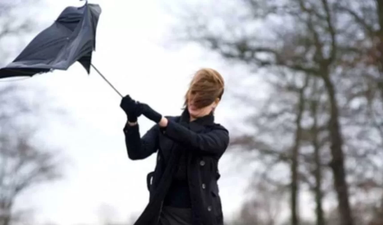 Meteoroloji sarı alarm verdi! Güneş kavuracak, rüzgar savuracak